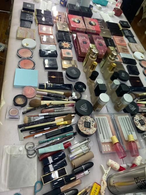 化妆师常用化妆品